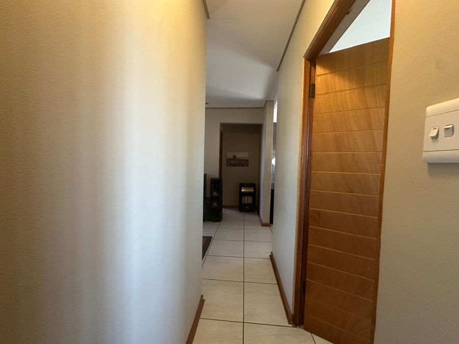 To Let 3 Bedroom Property for Rent in Vista Park Free State